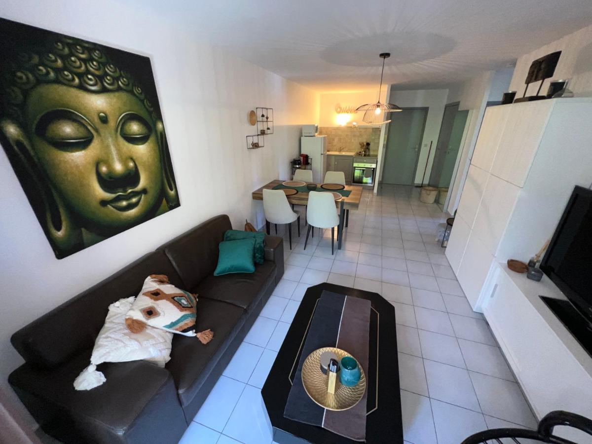 דירות איל-סור-לה-סורג Cocoon'Isle - Jardinet- Jacuzzi מראה חיצוני תמונה