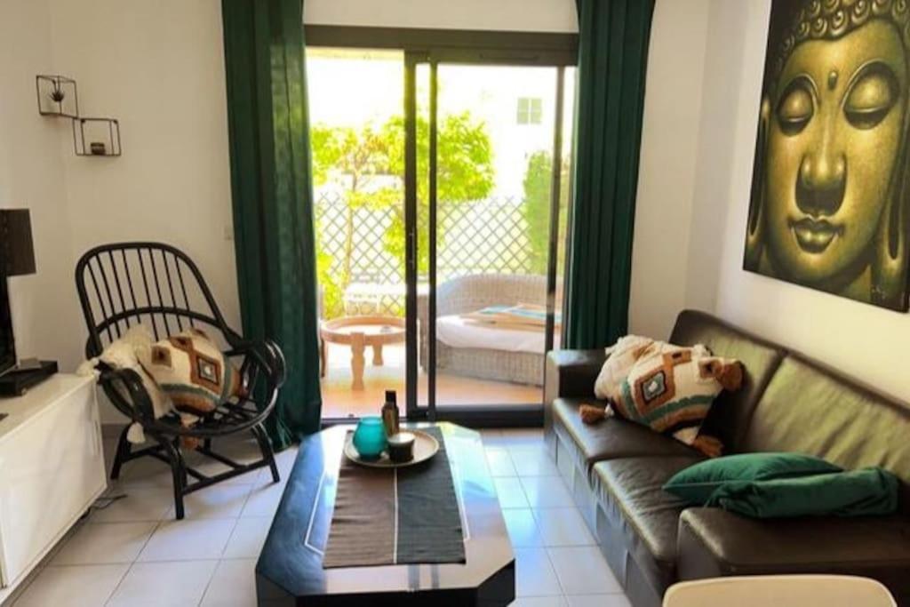 דירות איל-סור-לה-סורג Cocoon'Isle - Jardinet- Jacuzzi מראה חיצוני תמונה