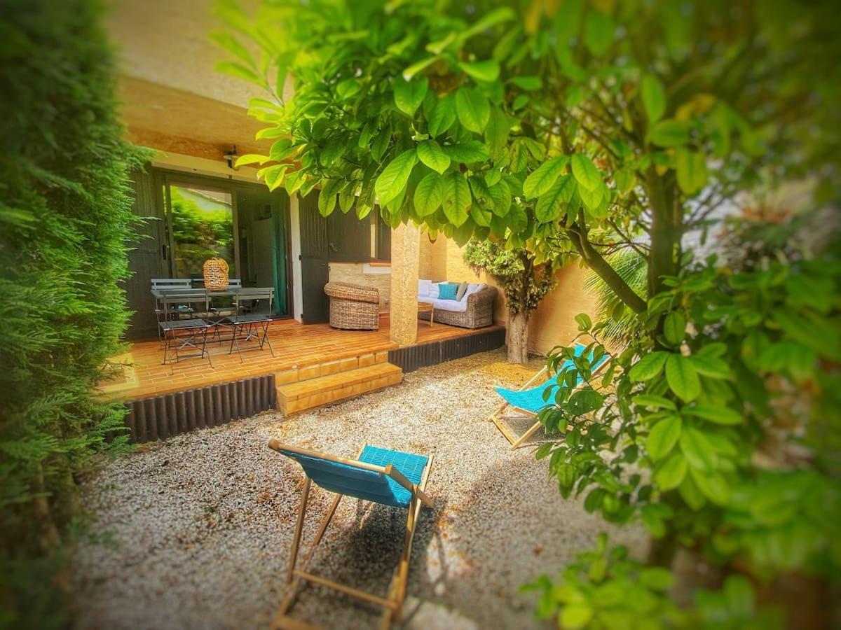 דירות איל-סור-לה-סורג Cocoon'Isle - Jardinet- Jacuzzi מראה חיצוני תמונה